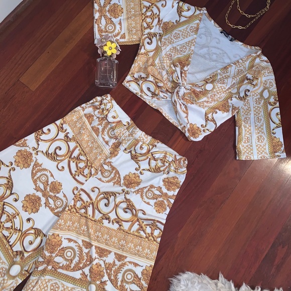 Boohoo Chain Print Crop Top & Pant Set - Picture 2 of 8